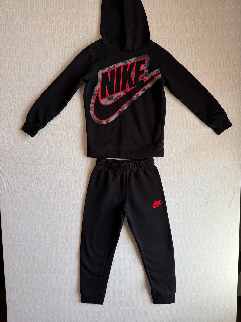 Nike Boys Tracksuit 5-6Y Black Camo Futura Logo Hoodie Jogger Set 2pc